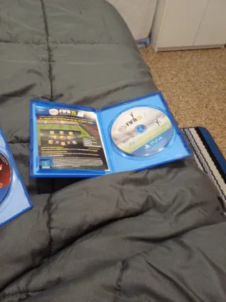 Pacchetto PS4: FIFA 15, NBA 2K20, NBA 2K15