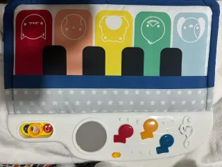 2 pianos de juguete para bebés