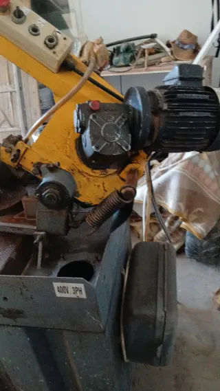 Tronzadora MG Modelo 210