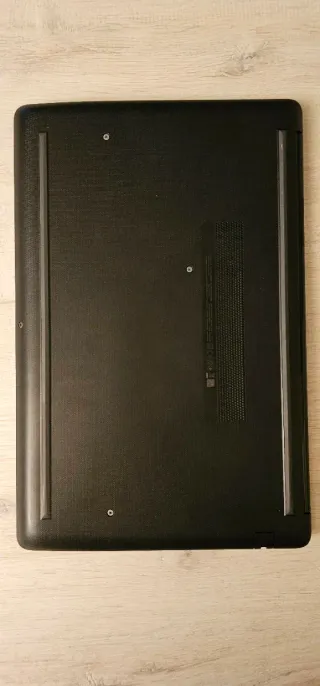 Portátil HP 15,6” Full HD (Precio negociable)