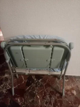 Cambiador de bebé en buen estado, pequeños detalle