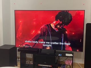 Samsung QLED 65” 4K Smart TV – solo 8 meses de uso