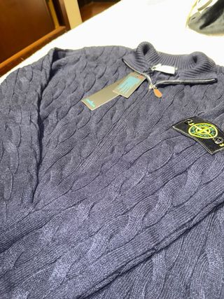 Jersey Stone Islan Cable Knit