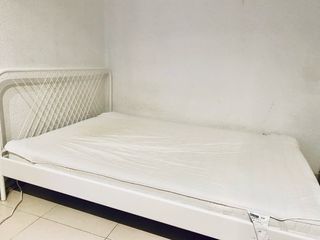 Cama Matrimonio Metal Blanca + colchon