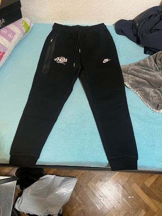 Conjunto Nike Tech Fleece Syna x Air Max 95