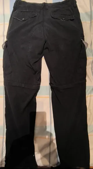 Pantalón Cargo Convertible Negro