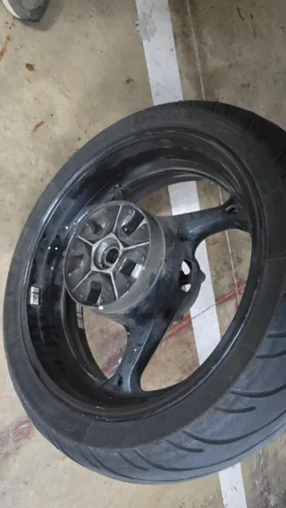 Llanta Trasera Suzuki GSR 600