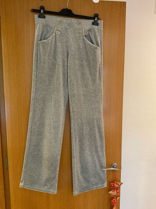 Elegante chandal Juicy Couture terciopelo gris