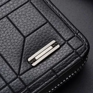 Portafoglio nero da uomo con cerniera