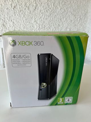 Xbox 360 Slim 4GB Negra