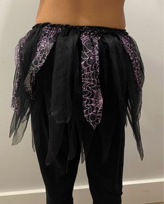 Tutú negro con telarañas para niña