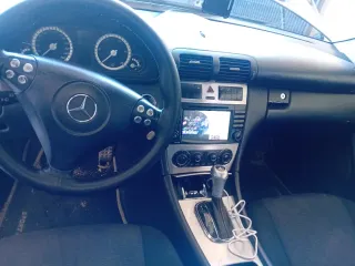 Mercedes-Benz C220 2005