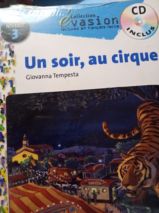 Libros de lectura para estudiantes de francés.