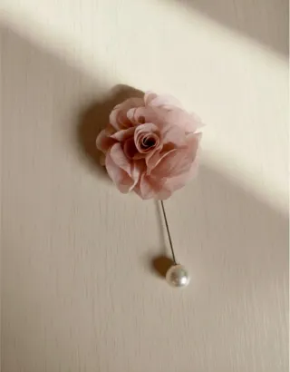 Vestido blanco encaje+ fular+ broche ideal eventos