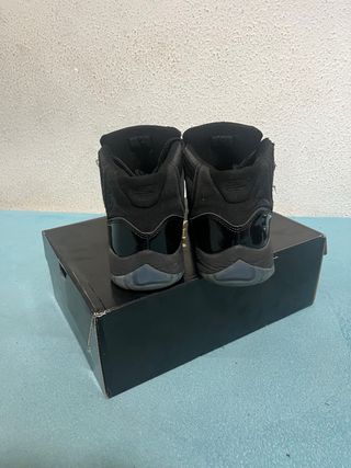 Jordan 11 Negras