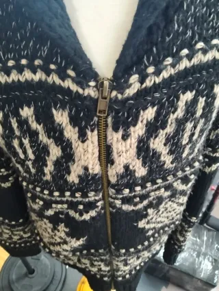 Cárdigan de punto con cremallera