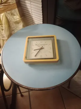 Orologio pubblicitario Al Caprice