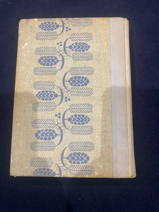 Libro con varios cuentos