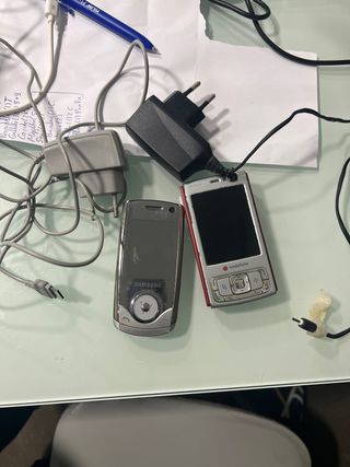 Teléfonos Vintage Samsung y nokia