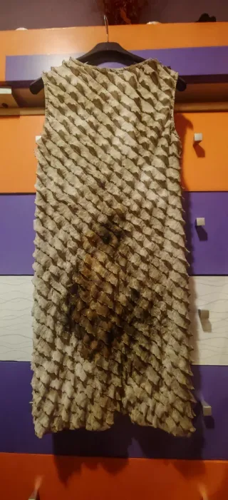Vestido con volantes beige y marrón Talla XL