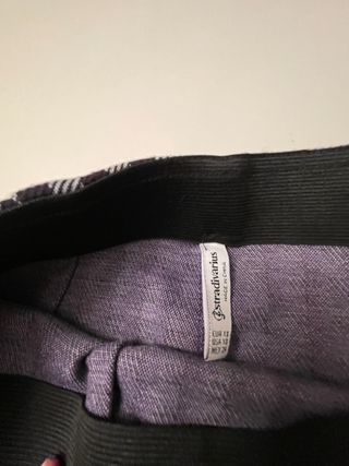 Gonna a quadri viola e nera