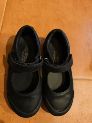 Zapatos Escolares Niña Talla 29 Negros conguitos
