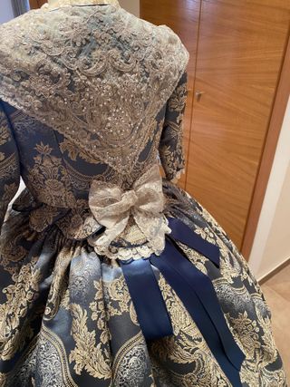 Traje de Fallera Azul y Gris  Oportunidad