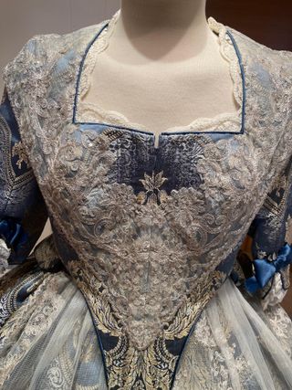 Traje de Fallera Azul y Gris  Oportunidad