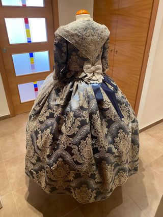 Traje de Fallera Azul y Gris  Oportunidad