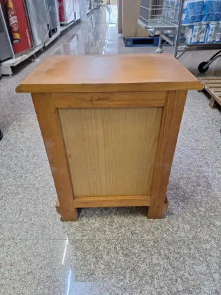 Mesita de noche provenzal de madera