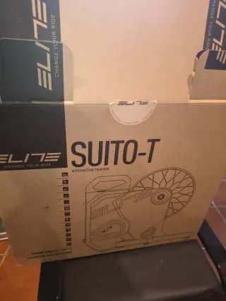 Rodillo inteligente Elite Suito-T sin estrenar