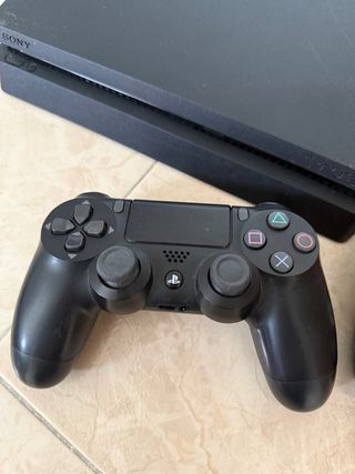 PS4 Slim + 2 Mandos DualShock