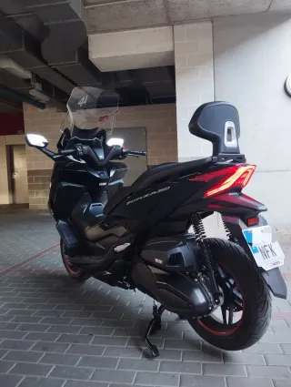 Honda Forza 350 (2025)