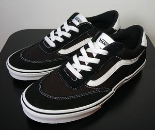 Tênis Vans Brooklyn Preto e Branco