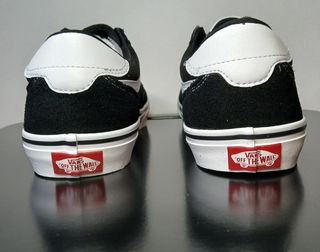 Tênis Vans Brooklyn Preto e Branco