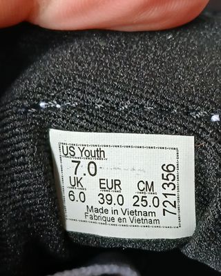 Tênis Vans Brooklyn Preto e Branco