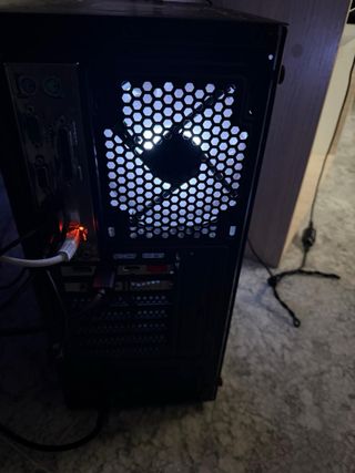 Pack Gaming PC: Monitor AOC, Teclado, Ratón Nuevo