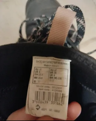 Botas de montaña negras y rosas T37