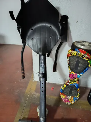 Hoverboard con diseño graffiti y negro