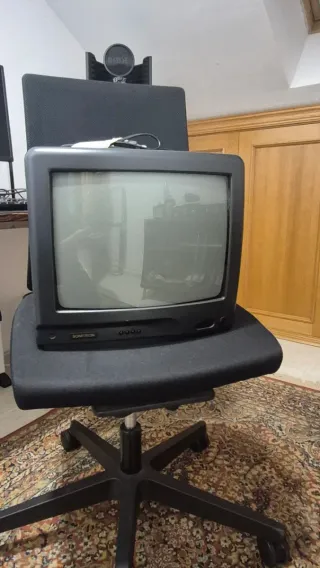 TV Retro Sonitron Negra