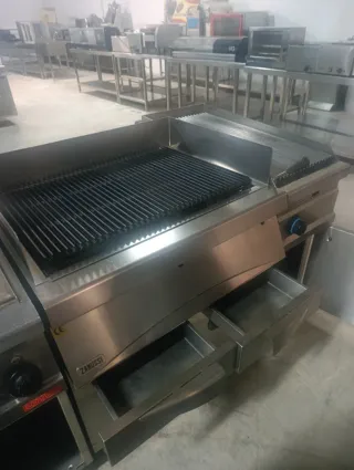 Barbacoa a Gas Piedra Volcánica