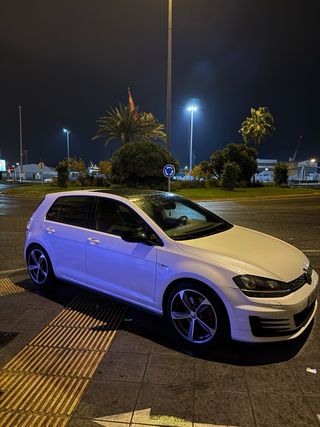 Volkswagen Golf VII GTD