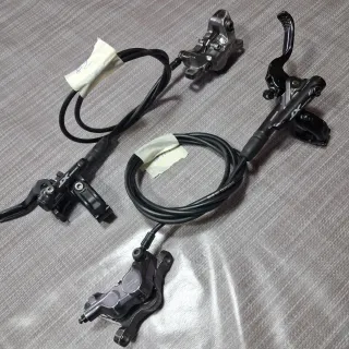 Shimano XT 8120 4 pistones