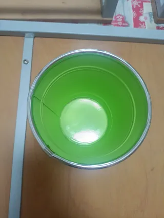 2 Portavasi Metallo Bianchi e Verdi