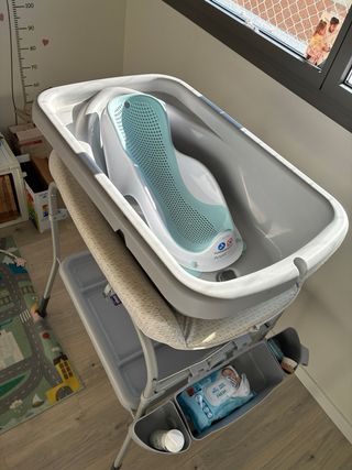 Bañera y cambiador Chicco