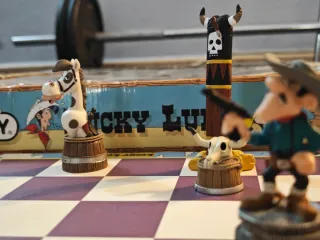 Ajedrez Lucky Luke Plastoy Caja Original Nuevo