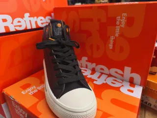 Botín Refresh chica negro y blanco