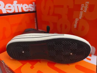 Botín Refresh chica negro y blanco