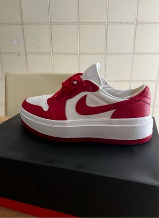 Scarpe Jordan Rosse e Bianche