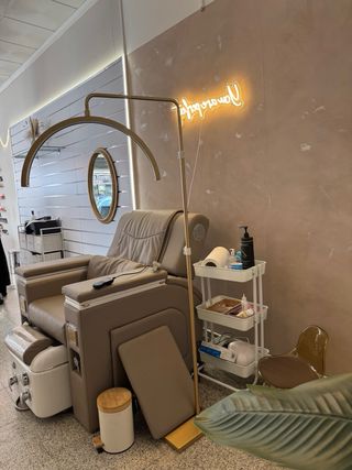 Traspaso Estetica ! Nuevo!